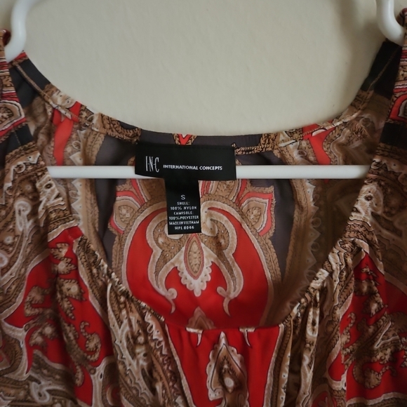 Inc International red Paisley Print Mesh 3/4 Sleeves Top small - Picture 5 of 5